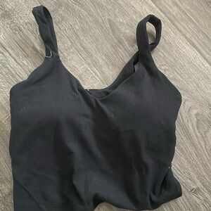 black cropped tank top